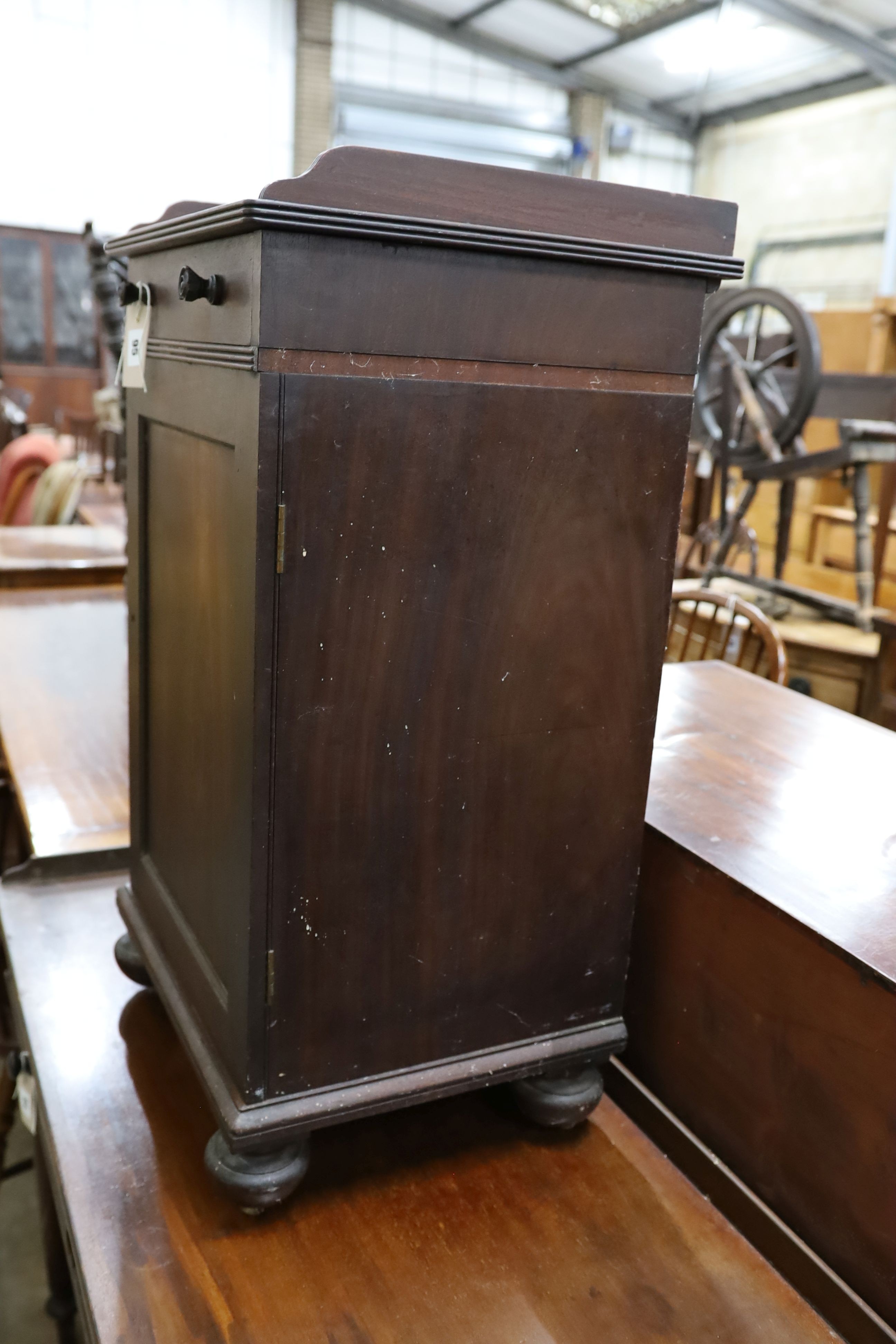 An early Victorian mahogany bedside cabinet, width 44cm, depth 40cm, height 81cm